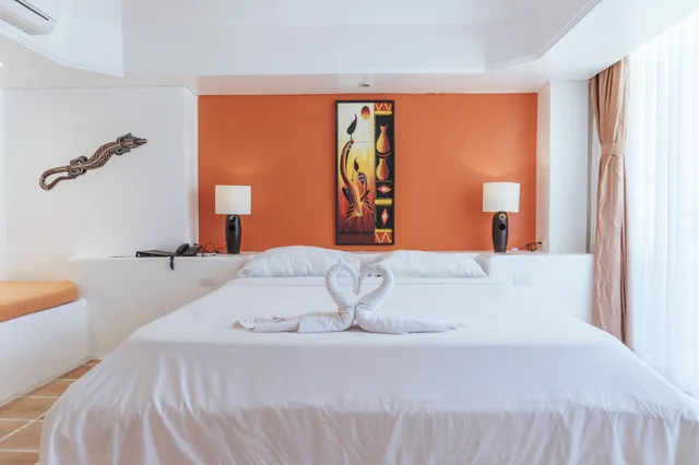 غرفة سوبيريور بسرير كينج، Calypso Beach Dive Resort 1/10