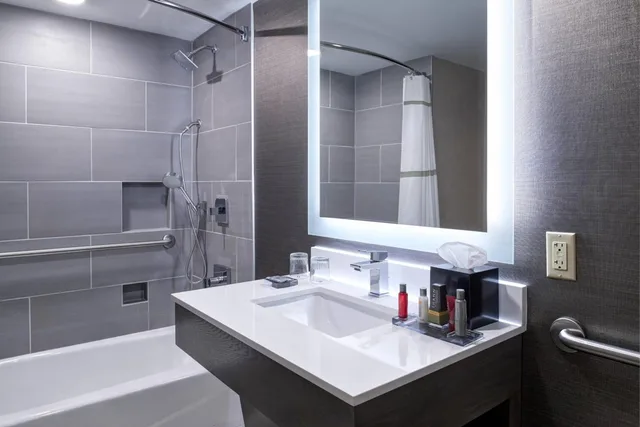 Standard, Marriott Indianapolis North 5/10