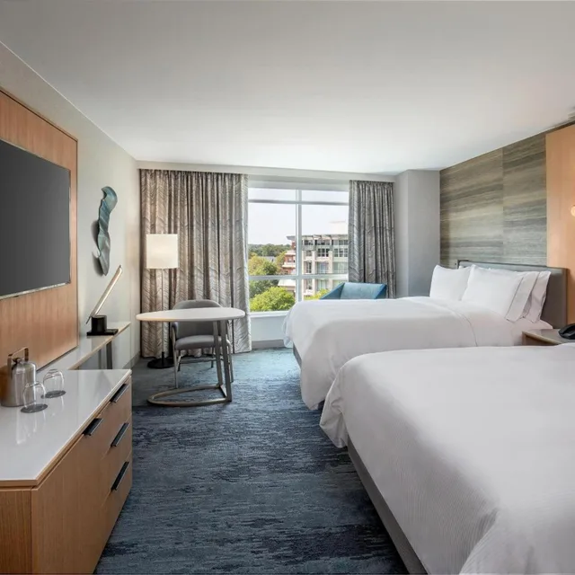 غرفة بريميوم بسريرين مزدوجين بإطلالة على المدينة، The Westin Annapolis 2/7