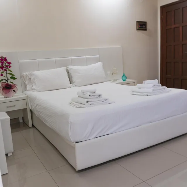 جناح بغرفتي نوم، Hotel Macedon 4/10
