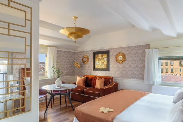 Junior Suite, Studio, King Bed, Lagoon View، Londra Palace 5/10