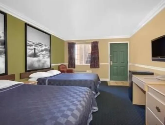 غرفة قياسية بسريرين كوين، Super 8 By Wyndham Hayward Downtown 2/2