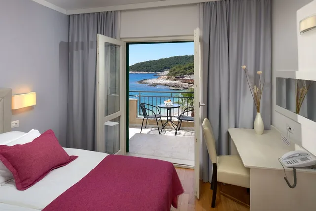 Suite, Double Bed, Sea View, Sofa, Balcony, Hotel Fortuna 1/6