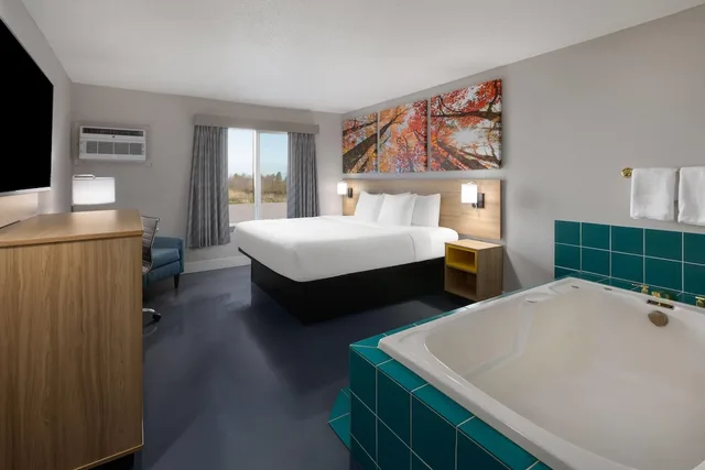 جناح بسرير كينج، Days Inn by Wyndham Fergus Falls 3/10