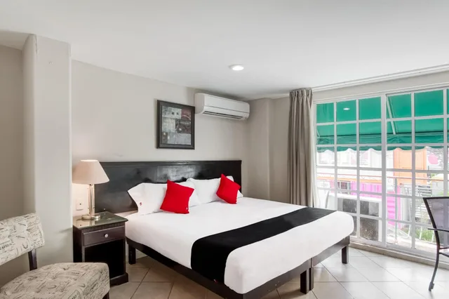 Standard, Boca Inn Hotel &amp; Suites 4/6