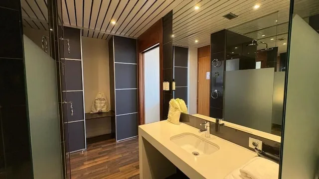 غرفة بسرير كينج، B&B Hotel Burgos 2/3