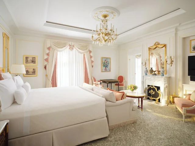 غرفة غراند ديلوكس بسرير كينج، RITZ LONDON 3/10