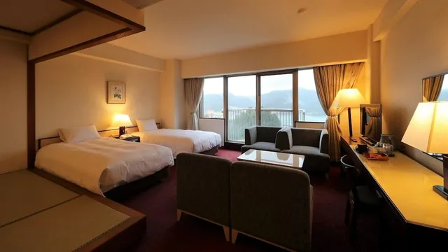 غرفة ديلوكس عائلية بسريرين منفصلين، Resorpia Kumihama 2/2