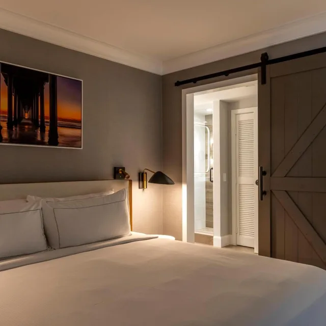 1 Bedroom, Tower, Huntington, Suite, Ocean Front، The Waterfront Beach Resort, a Hilton Hotel 1/5