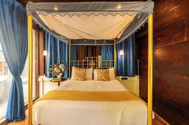 بنتهاوس بسرير كوين، Le Duplex 2/10