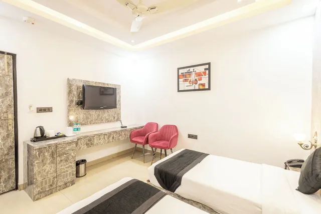 HOTEL COSMO، Karol Bagh، دلهي 45/55