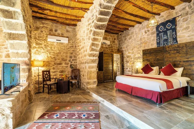 Junior Suite, King Bed, Old Village Resort Petra 10/10