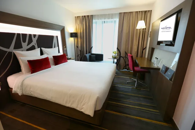 غرفة قياسية بسرير كينج، Novotel New Delhi Aerocity 10/10