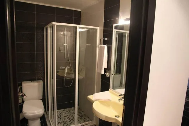 غرفة مفردة، Abc Hotel 5/5