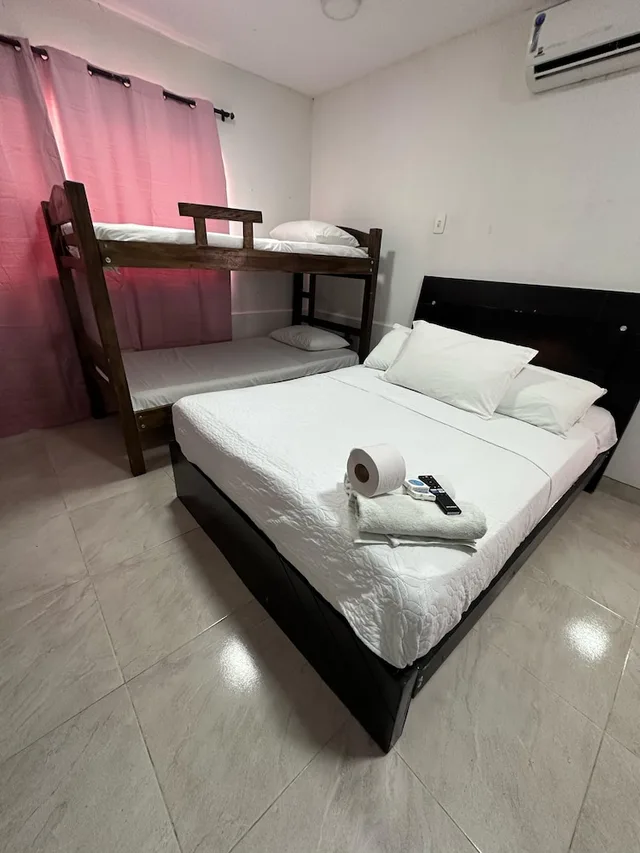 غرفة عائلية بخمسة أسرّة، Hotel Casa Mathilu 1/7