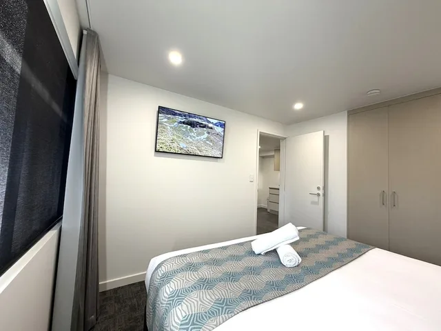 1 Bedroom, Renovated, Superior, Apartment, King Bed، Southport Motel & Apartments 2/9
