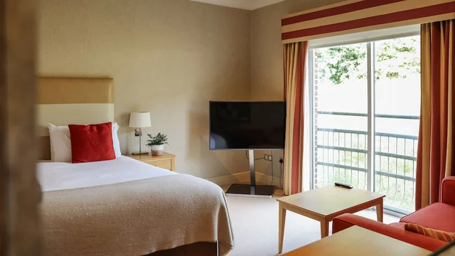 غرفة بسرير كينج، Donnington Valley Hotel and Spa 3/6