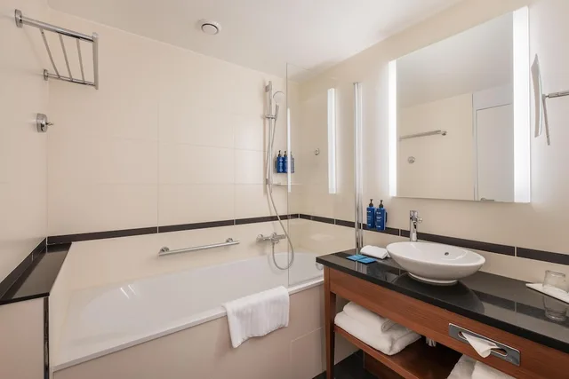 غرفة قياسية بسريرين منفصلين، Crowne Plaza Montpellier Corum 10/10