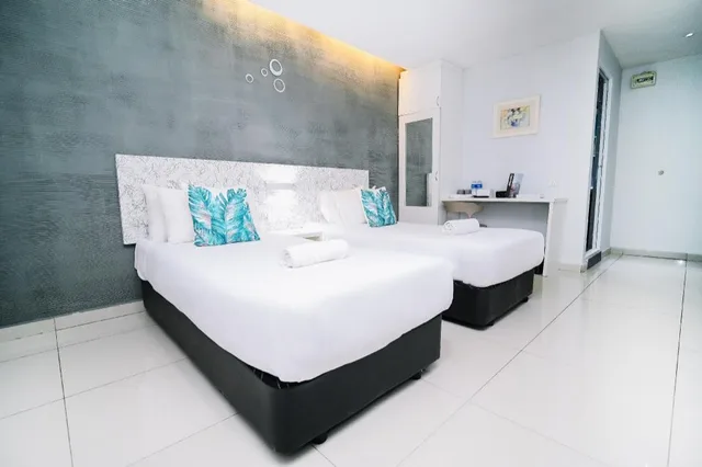 غرفة قياسية بسريرين منفصلين، Swing and Pillows at PJ SS2 4/9