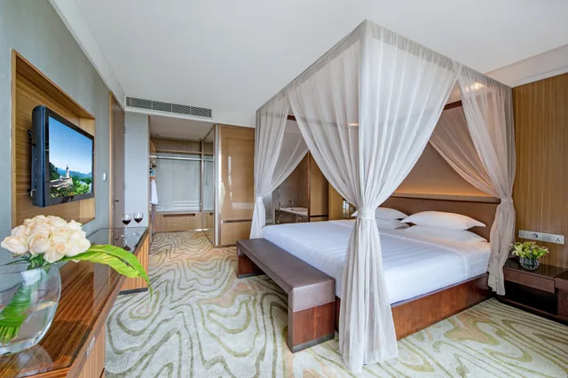 جناح ديلوكس كبير بسرير كينج بإطلالة على البحيرة، Mission Hills Resort Dongguan 1/3