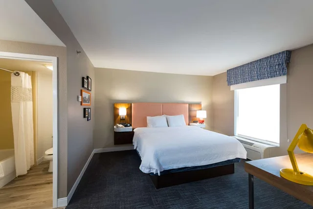 جناح استوديو بسرير كينج مع أريكة، Hampton Inn And Suites Jamestown 2/4