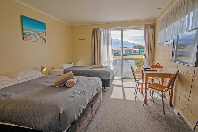 استوديو عائلي بسرير كوين وسرير فردي، Kaikoura Motor Inn 1/6