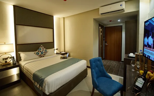 غرفة قياسية بسرير مزدوج، J7 Hotel Plaza 2/3