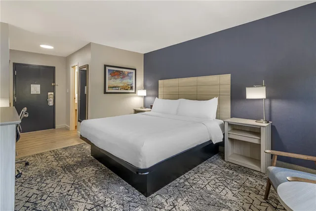 Room, King Bed, Best Western Caribou Inn 2/4