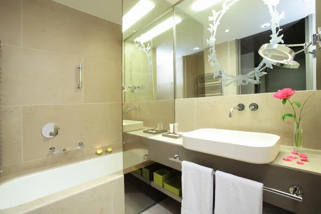 غرفة غراند ديلوكس بسرير كينج، Rosa Grand Milano Starhotels Collezione 8/9
