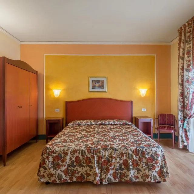 غرفة بسرير مزدوج، Minerva Palace 2/7