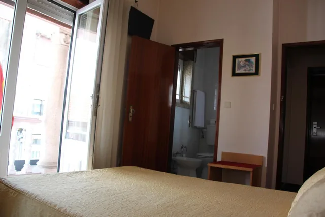 غرفة كلاسيكية مفردة، HOTEL QUASAR 3/6