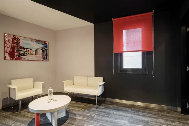 غرفة سوبيريور بسرير مزدوج أو سريرين منفصلين بمنطقة جلوس، Exe Hotel El Magistral 9/10