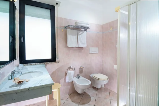 غرفة سوبيريور بسرير مزدوج أو سريرين منفصلين، Hotel Odeon 4/4