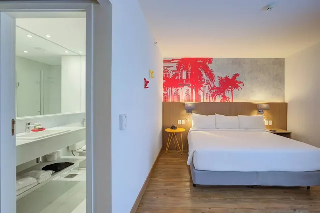غرفة عائلية رباعية بسرير كينج وسريرين منفصلين، Radisson Red Campinas 5/5