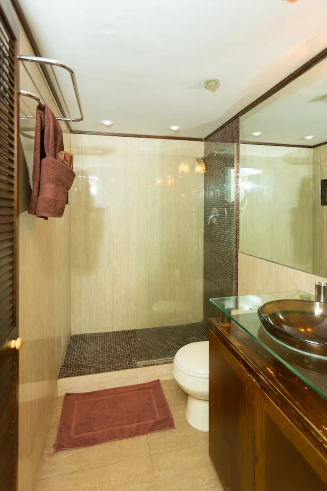 شقة حصرية بسرير كوين بإطلالة على المدينة بغرفة نوم واحدة، New Kingston Guest Apartments At Abbey 6/7