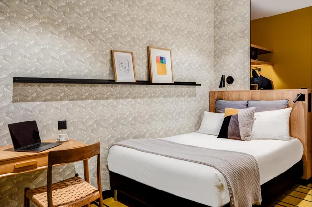 غرفة صغيرة بسرير مزدوج، Republik Hotel 2/4