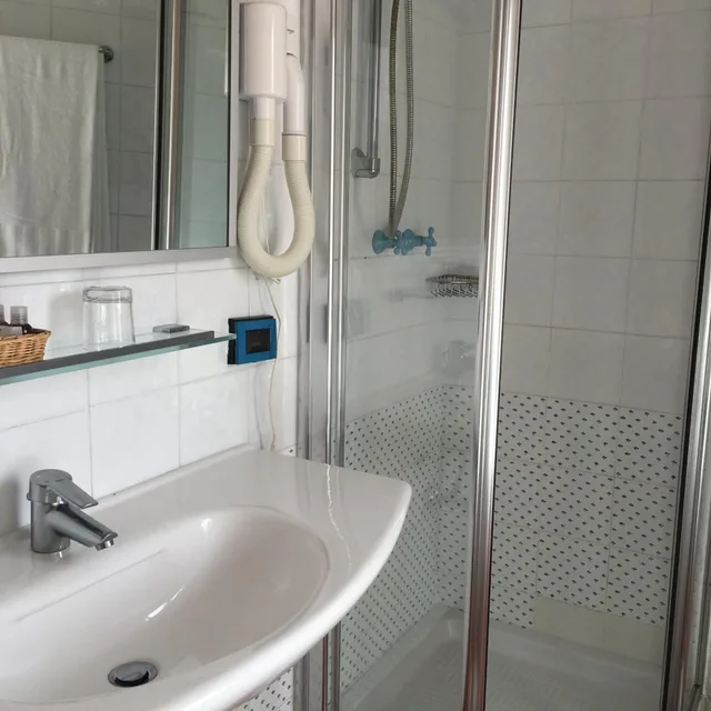 غرفة رباعية، Hotel Cala Rosa 3/7