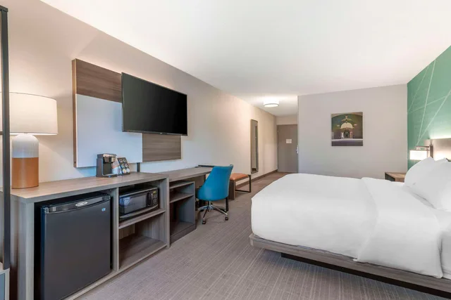 جناح لذوي الإعاقة، Comfort Inn & Suites Saratoga Springs 1/4