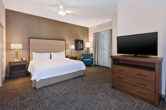 استوديو بسرير كينج لذوي الإعاقة، Homewood Suites By Hilton Saratoga Springs 3/4