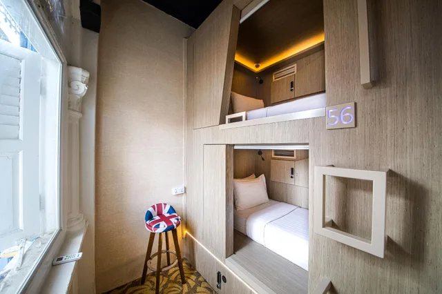 Capsule, Mixed Dorm, Single, Shared Bathroom, Cube Boutique Capsule Hotel Kampong Glam 2/2