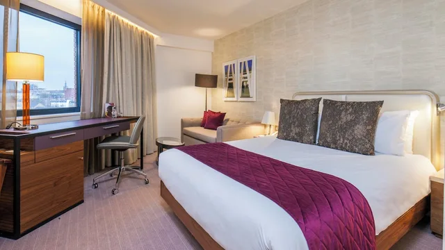 غرفة بريميوم بسرير مزدوج، Crowne Plaza London - Kings Cross 1/8