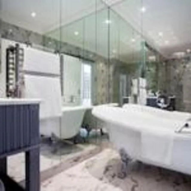 جناح سوبيريور بإطلالة على البحر، The Marly Hotel 7/8