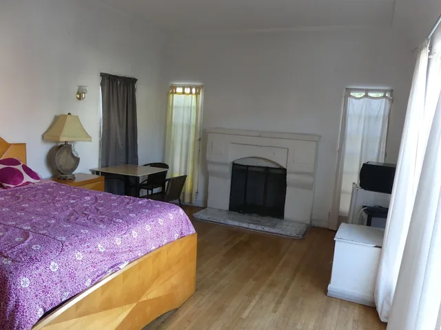 Standard, Double Bed, Wilshire Orange Hotel 1/8