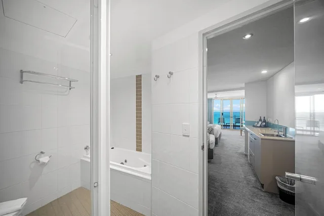 جناح سوبيريور بسرير كينج بشرفة، THE DORSAL BOUTIQUE HOTEL 4/4