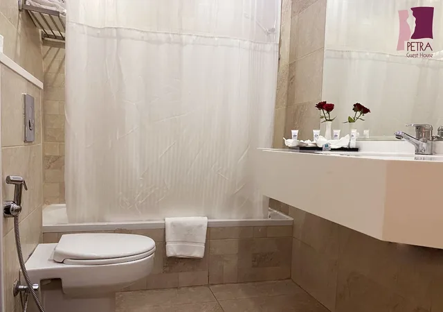 غرفة مفردة، Petra Guest House Hotel 18/18