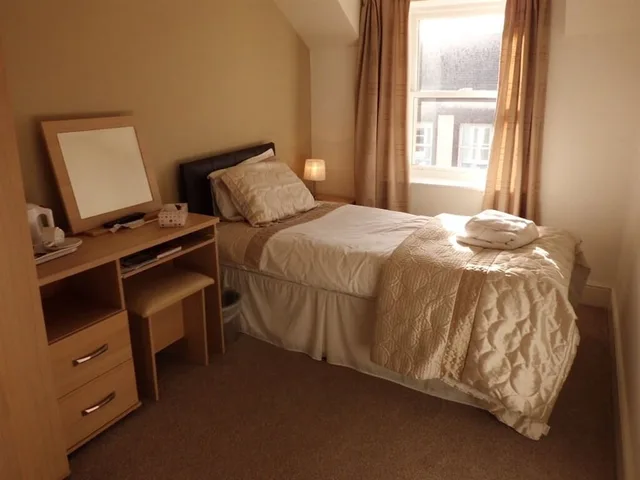 غرفة قياسية مفردة بسرير فردي، The Golden Lion Hotel 3/5