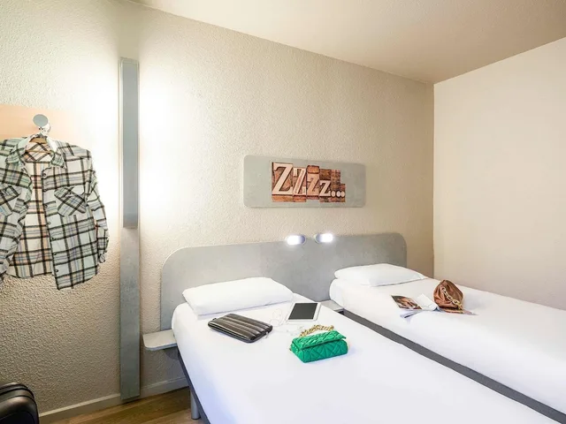 غرفة بسريرين منفصلين، Ibis Budget Lille Centre 1/5