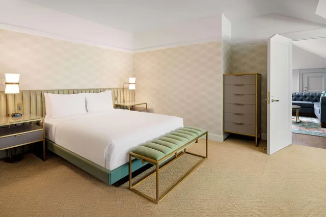 Suite, Mansion, Queen Bed, Accessible، Hayes Mansion San Jose, Curio Collection by Hilton 1/1