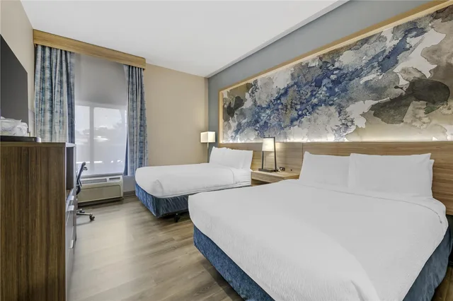 غرفة بسريرين كوين بحوض استحمام لذوي الإعاقة، Best Western Plus Sanford Airport/Lake Mary Hotel 3/4