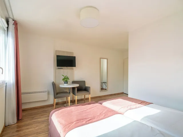 استوديو بريميوم بسريرين منفصلين، Sejours Et Affaires Caen Le Clos Beaumois 2/10